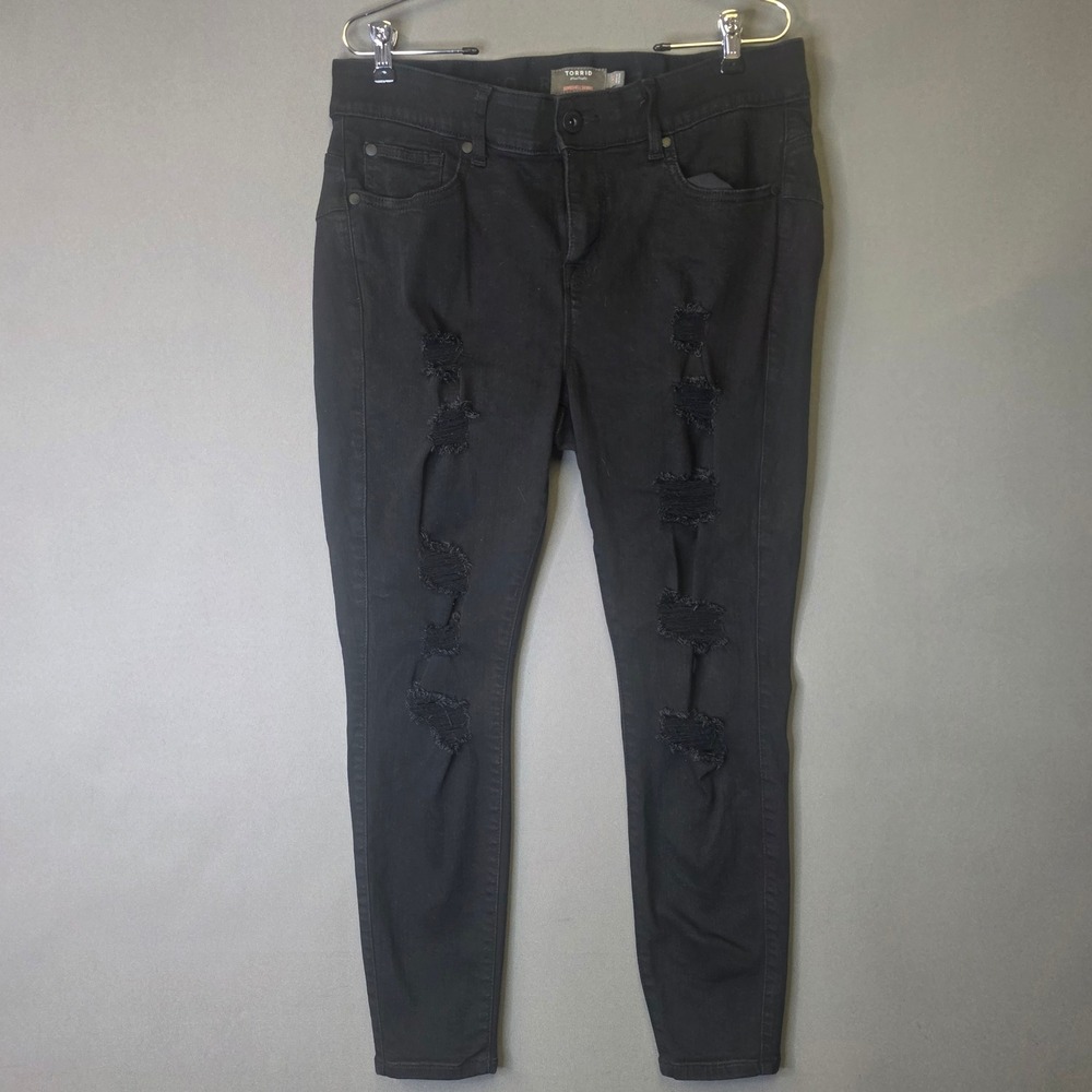 Torrid Bombshell Skinny Jeans Womens 12S Black Excellent Distressed Shredded